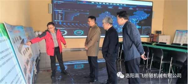 热烈欢迎河南省科技厅党组成员、副厅长潘刚一行莅临高飞桥隧调研指导